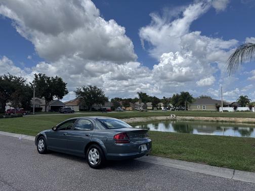Green 2006 Dodge Stratus SXT