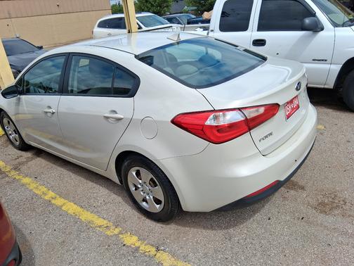 Beige 2015 Kia Forte LX