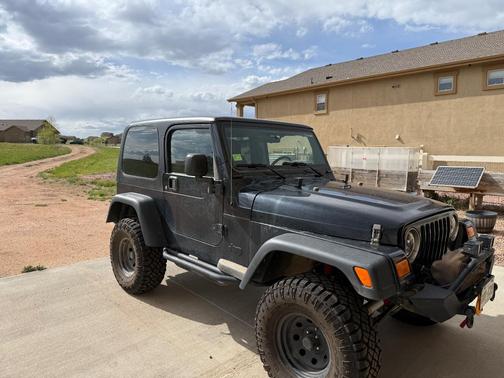 Black 2005 Jeep Wrangler X