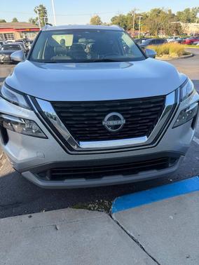 Silver 2022 Nissan Rogue SV