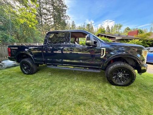 Blue 2022 Ford F-250 Lariat