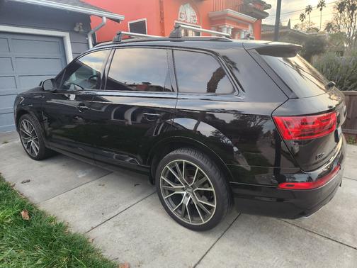Black 2017 Audi Q7 2.0T Premium Plus
