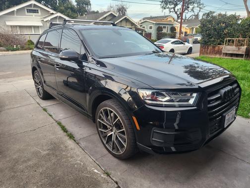 Black 2017 Audi Q7 2.0T Premium Plus