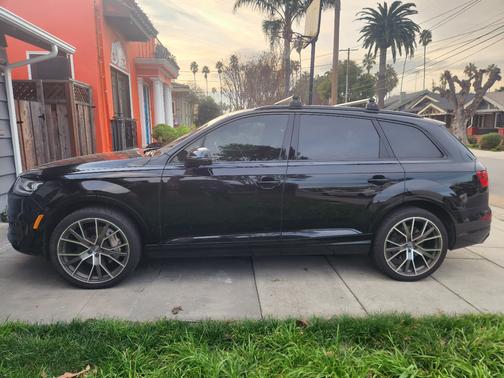 Black 2017 Audi Q7 2.0T Premium Plus