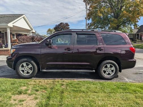 2016 Toyota Sequoia SR5
