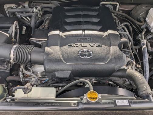 2016 Toyota Sequoia SR5