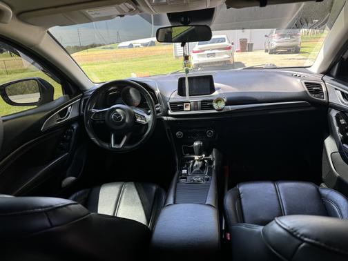 2018 Mazda Mazda3 Touring