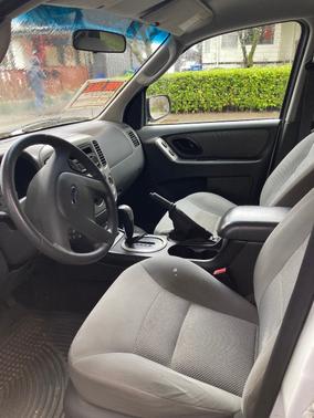 White 2006 Ford Escape Hybrid Base