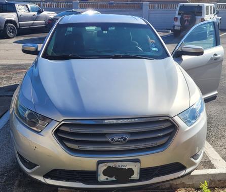 2016 Ford Taurus SEL