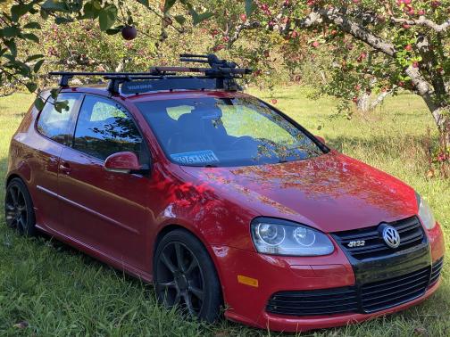 2008 Volkswagen R32 Base