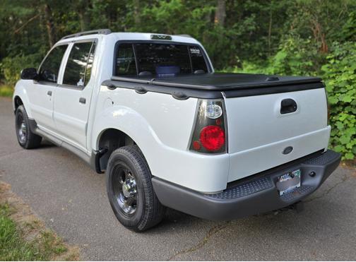 2005 Ford Explorer Sport Trac XLS