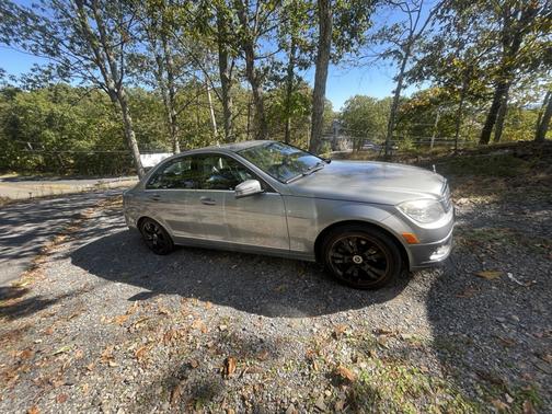 2010 Mercedes-Benz C-Class C 300 4MATIC Luxury