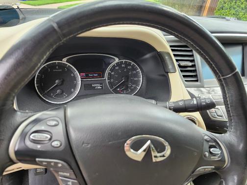 White 2019 INFINITI QX60 LUXE