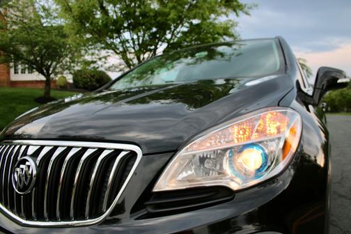 Photo 2 of 27 of 2015 Buick Encore Convenience