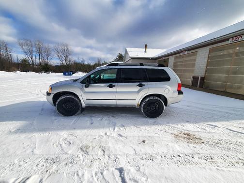 2004 Mitsubishi Endeavor LS