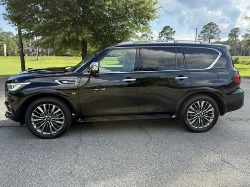 2018 INFINITI QX80 Base