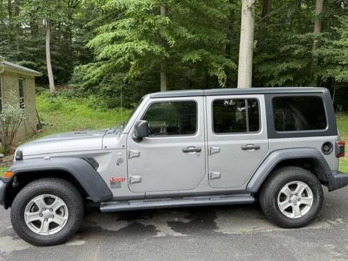 Gray 2018 Jeep Wrangler Unlimited Sport S