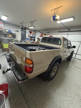 2004 Toyota Tacoma PreRunner Double Cab