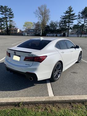 Photo 2 of 7 of 2019 Acura TLX A-Spec