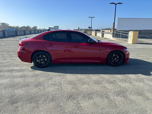Red 2018 Alfa Romeo Giulia Ti Sport