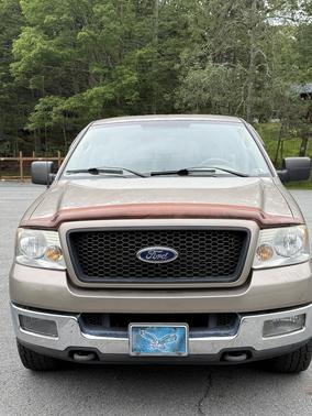 2004 Ford F-150 XL SuperCab