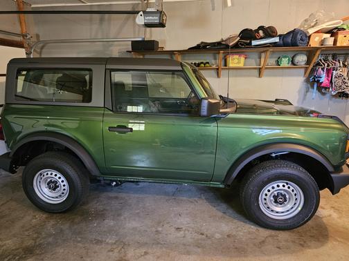 2022 Ford Bronco Base
