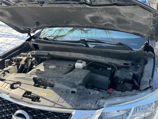 2013 Nissan Pathfinder SV