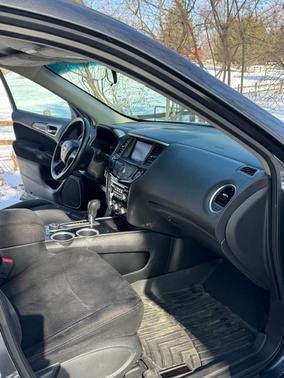 2013 Nissan Pathfinder SV