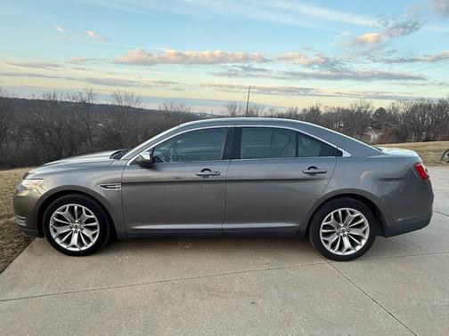 2013 Ford Taurus Limited