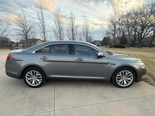 2013 Ford Taurus Limited