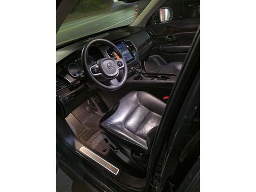 Gray 2016 Volvo XC90 T6 Momentum
