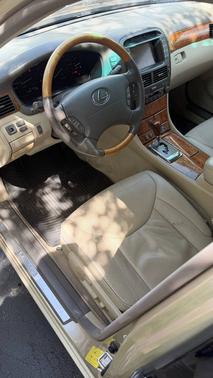 Gold 2004 Lexus LS 430 Base