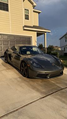 2022 Porsche 718 Cayman S