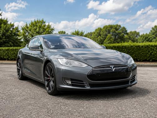 Gray 2014 Tesla Model S Performance