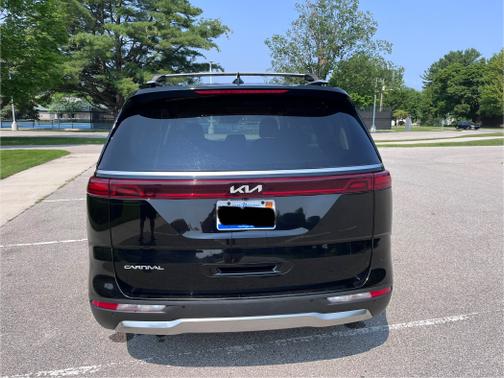 2024 Kia Carnival SX