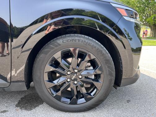 2024 Kia Carnival SX