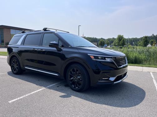 2024 Kia Carnival SX
