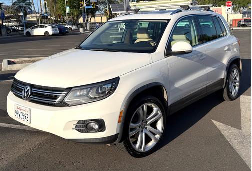 White 2013 Volkswagen Tiguan SEL