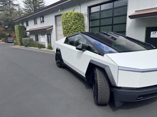 White 2024 Tesla Cybertruck AWD