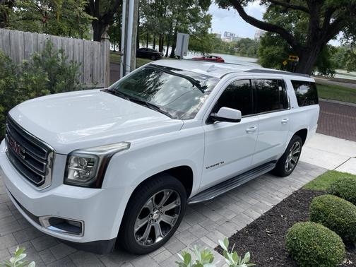2017 GMC Yukon XL SLT