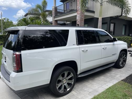 2017 GMC Yukon XL SLT