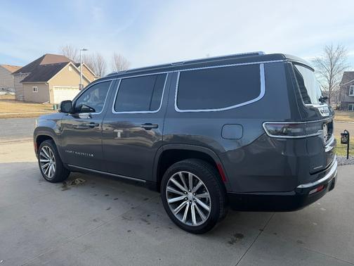 2022 Jeep Grand Wagoneer Series II