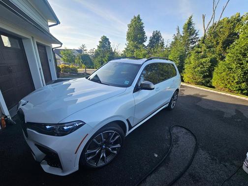 White 2022 BMW X7 M50i