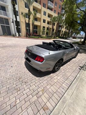 2020 Ford Mustang EcoBoost