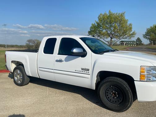 White 2010 Chevrolet Silverado 1500 LT