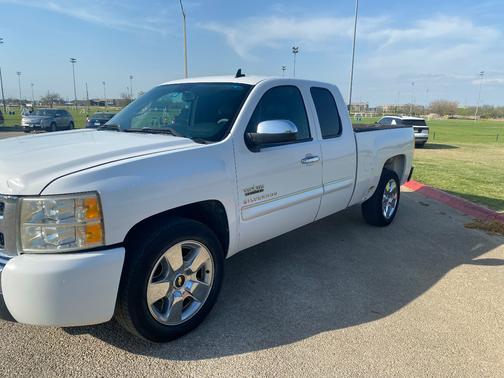White 2010 Chevrolet Silverado 1500 LT