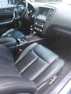 Blue 2014 Nissan Maxima SV