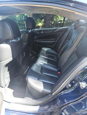 Blue 2014 Nissan Maxima SV