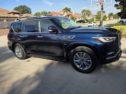 2020 INFINITI QX80 LUXE