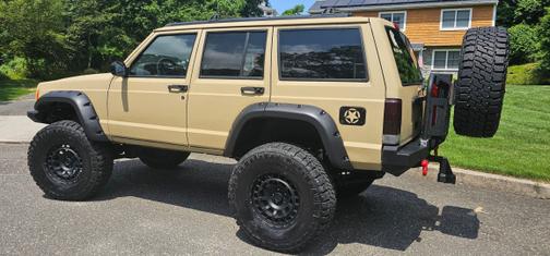 1998 Jeep Cherokee Sport 4WD